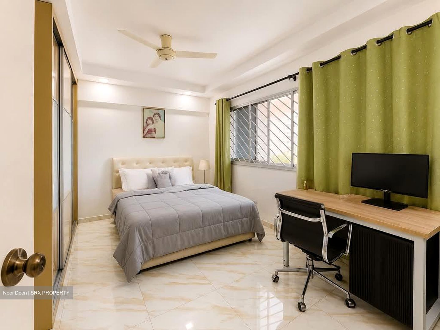 Blk 330 Bukit Batok Street 33 (Bukit Batok), HDB Executive #584815331